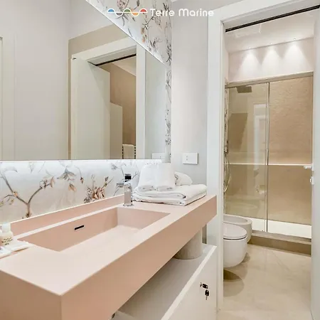 Le Dimore Dei Fiori, Terre Marine