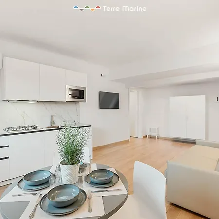 Le Dimore Dei Fiori, Terre Marine *