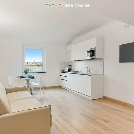 Le Dimore Dei Fiori, Terre Marine