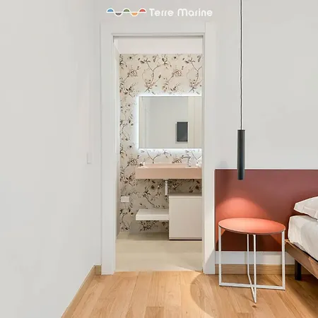 Le Dimore Dei Fiori, Terre Marine * La Spezia