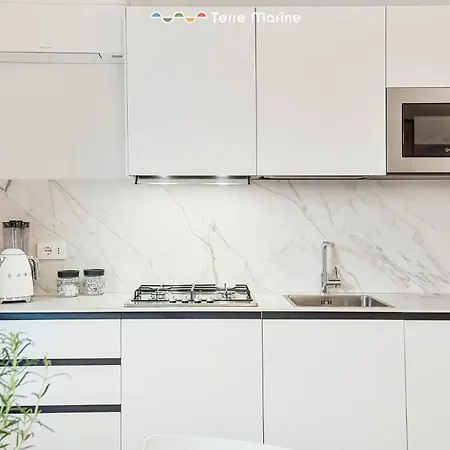 Le Dimore Dei Fiori, Terre Marine