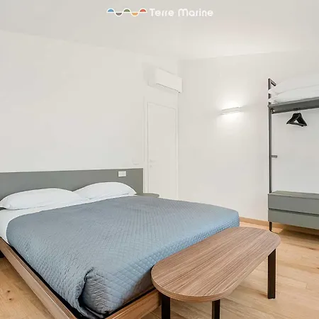 Le Dimore Dei Fiori, Terre Marine 斯培西亚