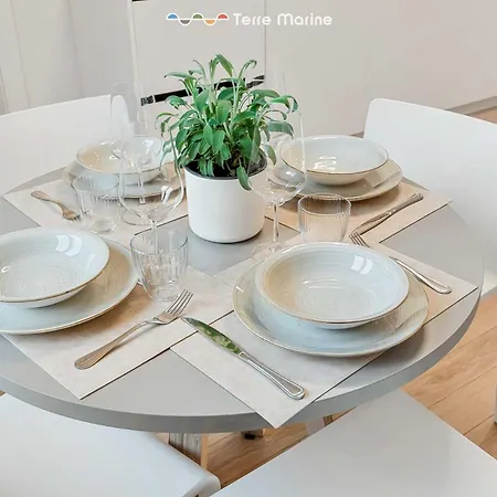 Le Dimore Dei Fiori, Terre Marine * 斯培西亚