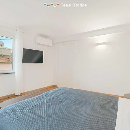 Le Dimore Dei Fiori, Terre Marine *