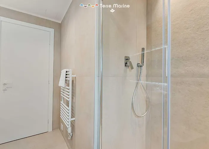 Le Dimore Dei Fiori, Terre Marine