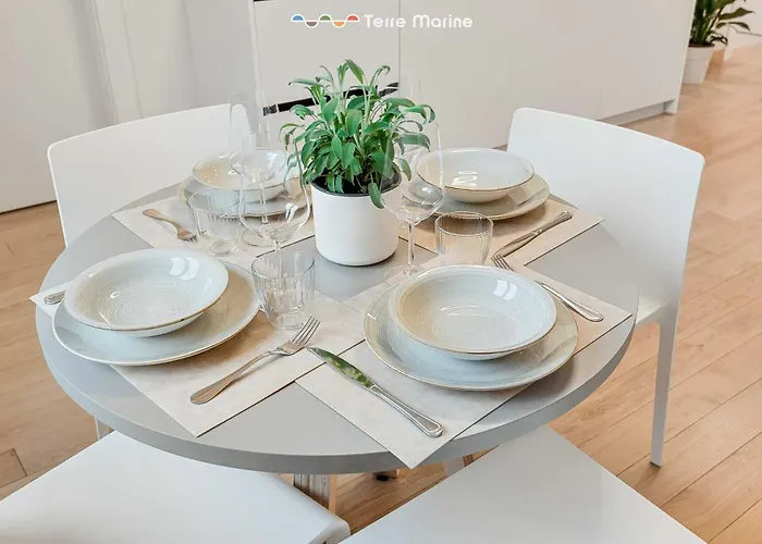 Le Dimore Dei Fiori, Terre Marine * Ла-Спеція